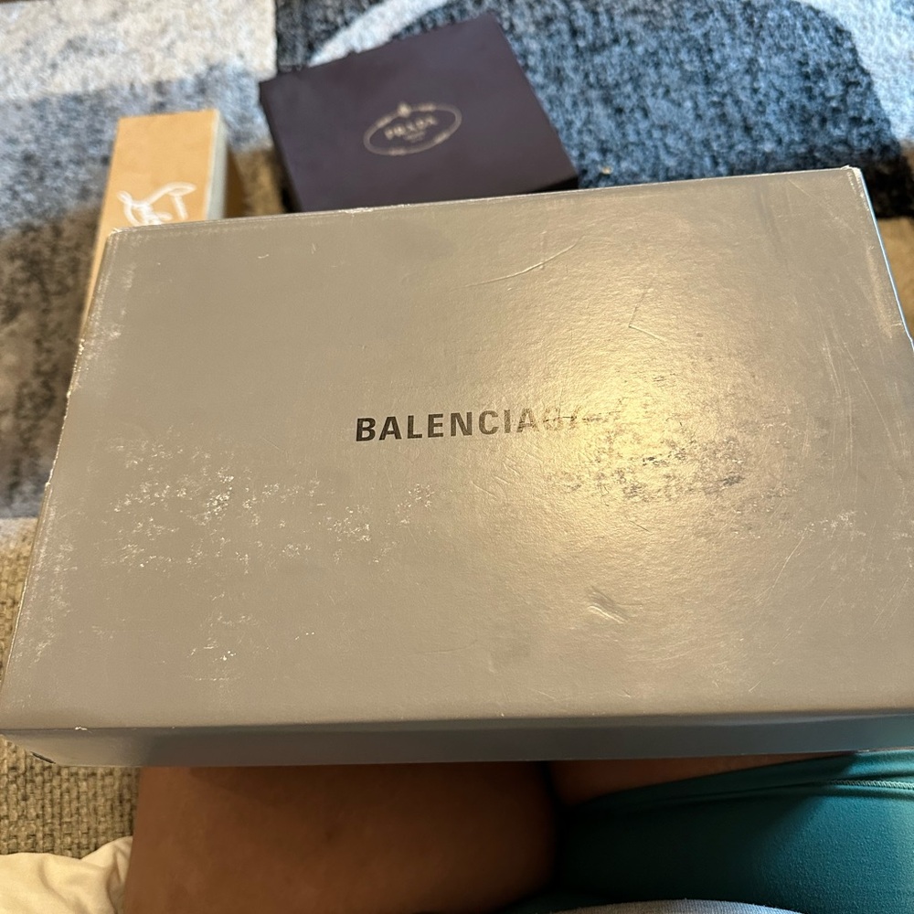 Balenciaga Beige Sock Sneakers - Picture 5 of 5